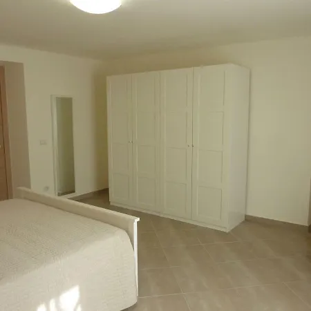 Apartment La Casa Di Nadia Marina